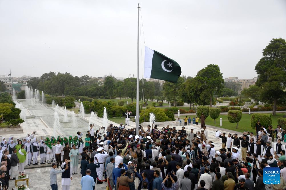 Green and White Everywhere